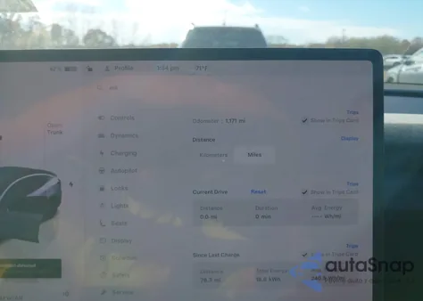 2026 Tesla Model Y Long Range Dual Motor All-Wheel Drive из США, поврежденный, VIN 7SAYGDED4TA459877